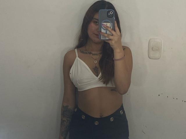 JulianaPorter - Live sexe cam - 24825649