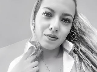 KristenSexy - Live porn &amp; sex cam - 24828649