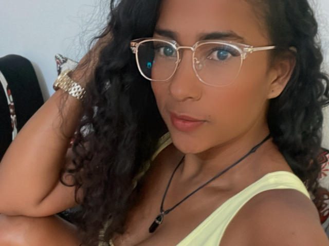 Thannia - Live porn &amp; sex cam - 24831865