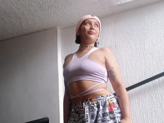 LiliethRoss - ライブポルノ&amp;セックスカム - 24832781