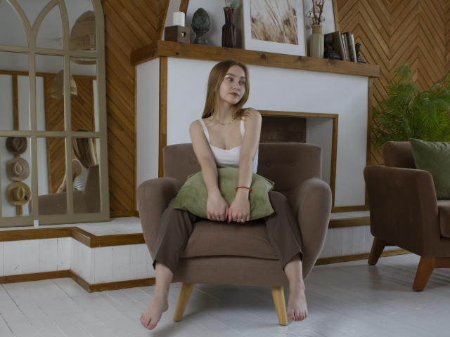 EmiliaMarshall - Sexe cam en vivo - 24834177