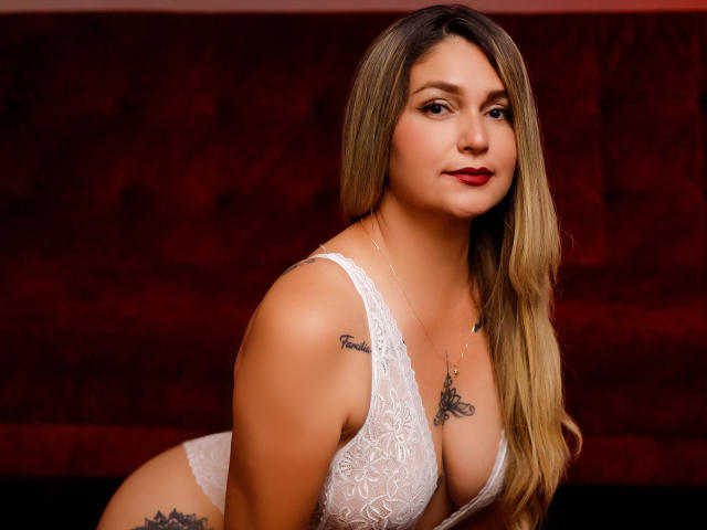 MelanyVegas - Live porn &amp; sex cam - 24837069