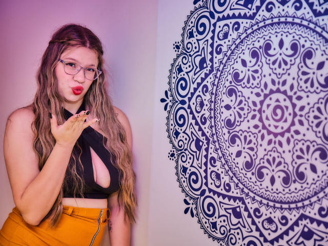 MissGaia - Live sex cam - 24838461