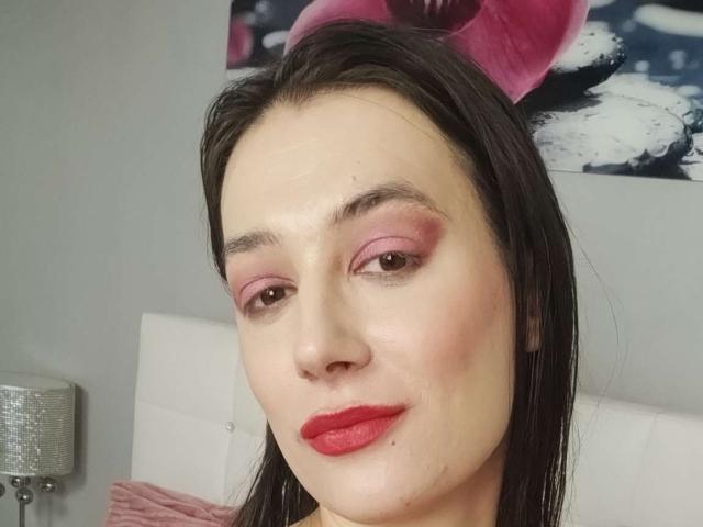JuliaHuntis - Live sex cam - 24839225