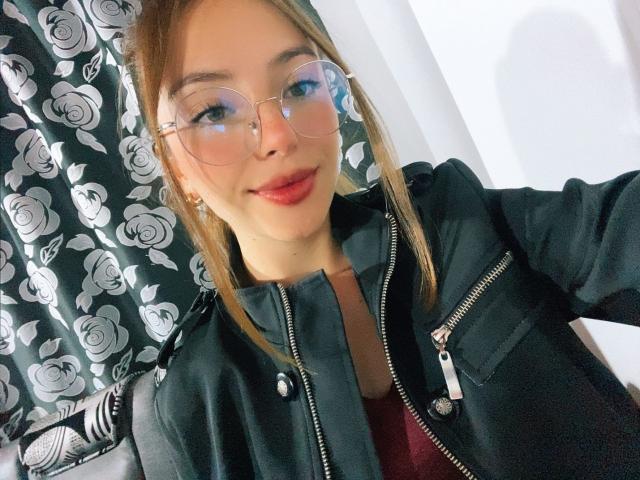 MillyKenner - Live sex cam - 24839873