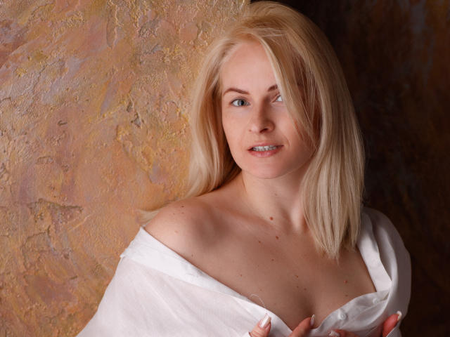 AliceeGracee - сексуальная веб-камера в реальном времени - 24840241