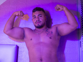 BrianMarly - Live sex cam - 24842513