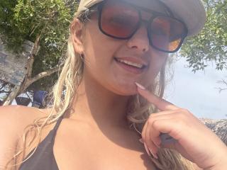 FloraSaenz - Live sex cam - 24844689