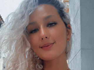 FloraSaenz - Live sex cam - 24844701