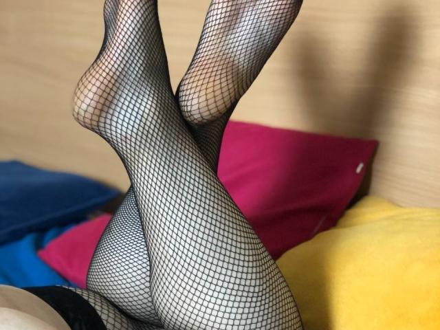 AnnaLuiza - ライブポルノ&amp;セックスカム - 24851929