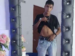 ZenonMiler - Sexe cam en vivo - 24853873