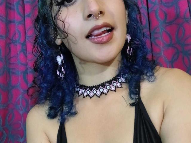 ValerieMasse - Live sex cam - 24856801