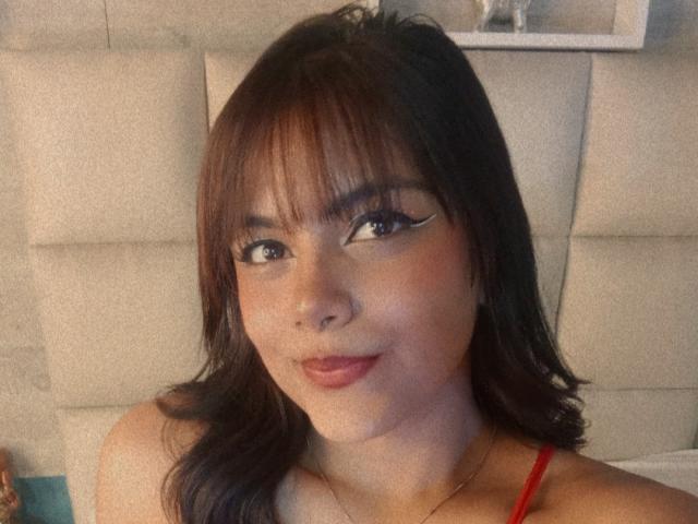 EmilyRobeerts - Live sex cam - 24862585