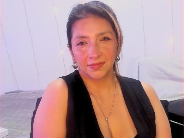 MichelleDumont - Live porn &amp; sex cam - 24862653