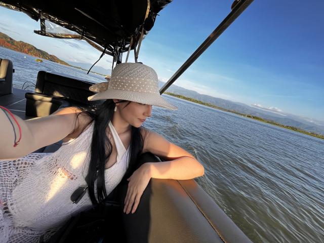 DeisyWest - Live porn &amp; sex cam - 24862873