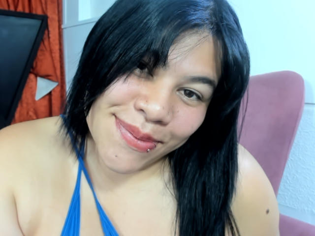 AlmaWhite69 - Live sexe cam - 24866081