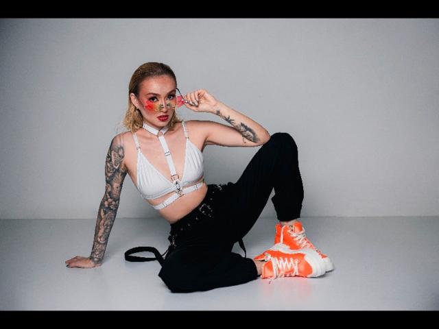 SarahRousen - Live sex cam - 24867441