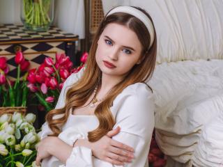 KiraBeaty - Live sex cam - 24868585