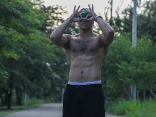 BrattOne - Live sex cam - 24871369