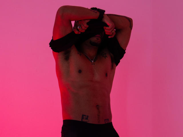 TaylorKevin - Sexe cam en vivo - 24874513