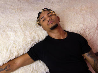 TaylorKevin - Live sex cam - 24874593