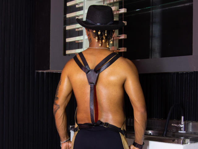 TaylorKevin - Sexe cam en vivo - 24874641