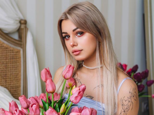 LaraMoss - Live sex cam - 24874985