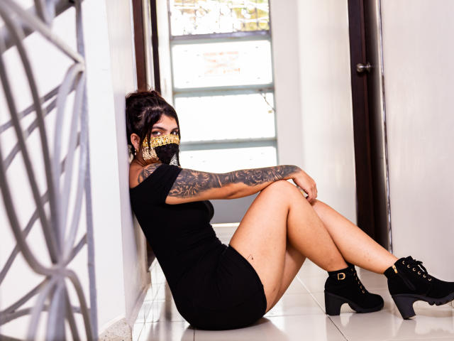 AniisaAli - Sexe cam en vivo - 24876345