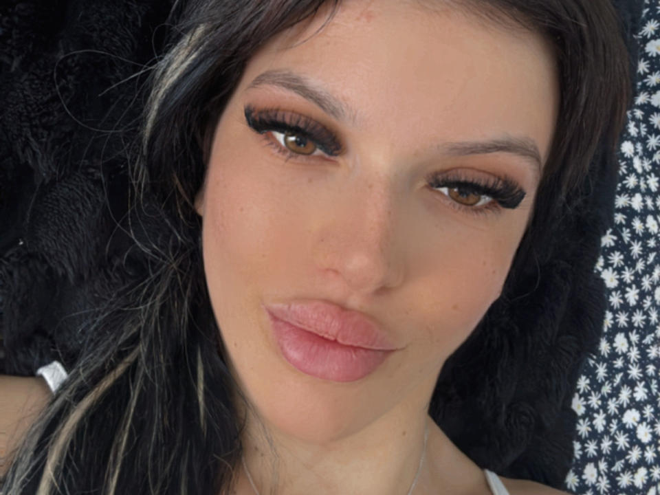 AndreeaG - Live porn &amp; sex cam - 24876817