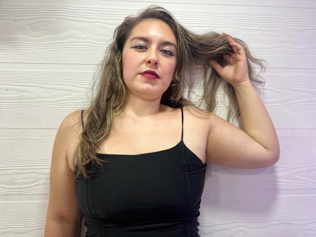 TaylorNova - Live sex cam - 24877773