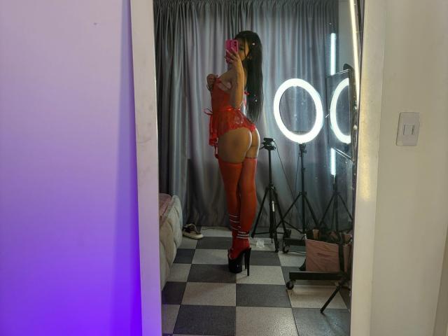 AlessiaFerry - Live sex cam - 24877857