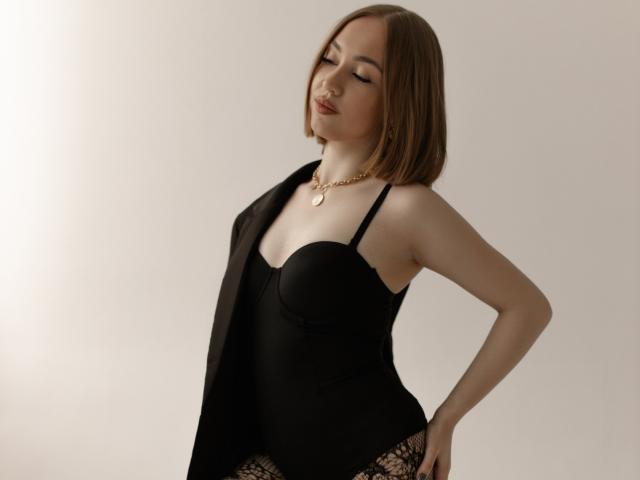 LaraKrein - Live sexe cam - 24878473