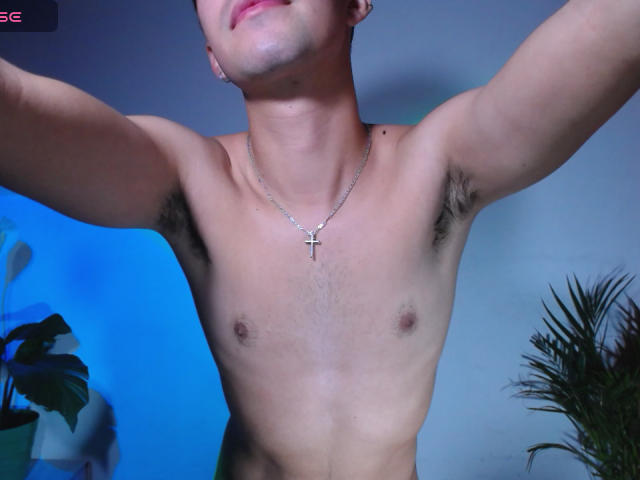 OliverHot69 - Live sexe cam - 24878973