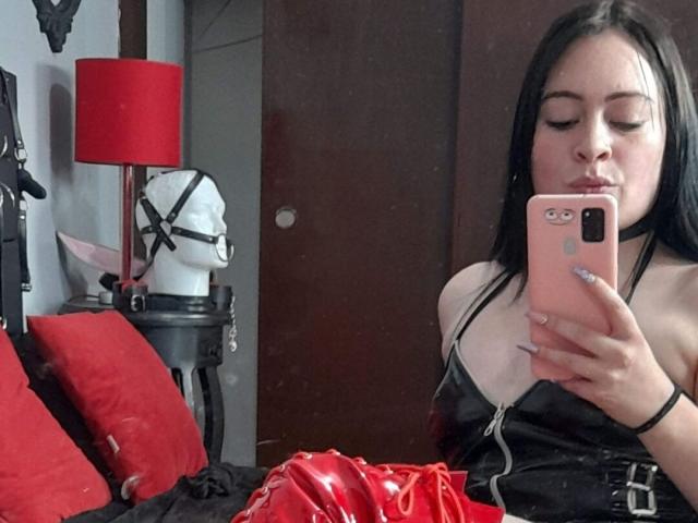 KristelRouse - Live sex cam - 24880377