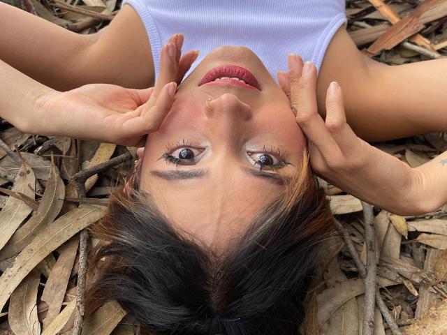 EliBaker - Live sex cam - 24885245