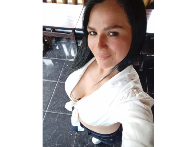 CameronViviane - Live sexe cam - 24885345