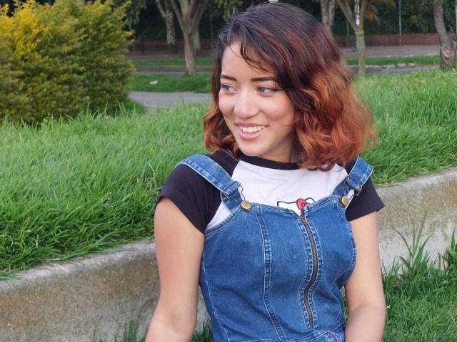 MiaSinclairX - Live porn &amp; sex cam - 24889297