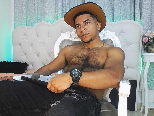 HarrinsonHairy - Live sex cam - 24890489