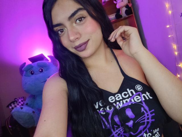 EmaRosee - Live porn &amp; sex cam - 24890645