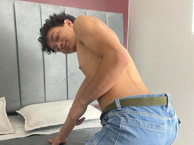 MathyasTheos - Sexe cam en vivo - 24894249