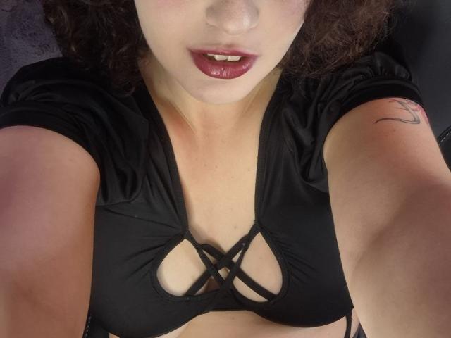 CurlyVixen - Live sexe cam - 24898093