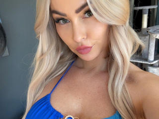 Hailey-B - Live sex cam - 24899093