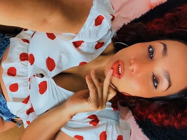 AmberDemons - Live Sex Cam - 24902661