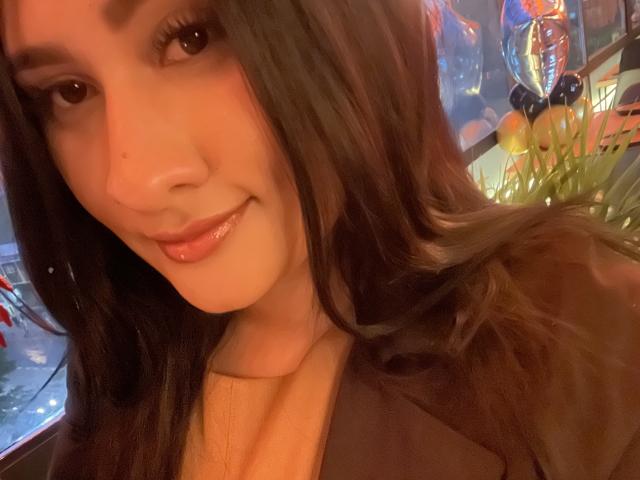 ShiaraRussi - Live porn &amp; sex cam - 24906301
