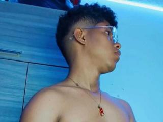 AntonyMoretti - Sexe cam en vivo - 24908169