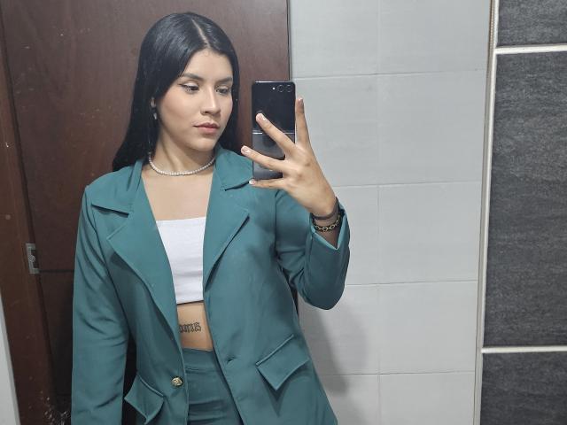 KatyGreyy - Live sex cam - 24910257