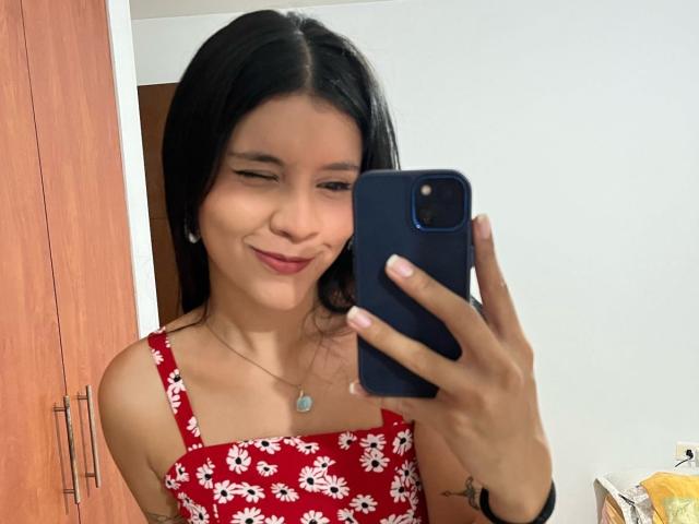 KatyGreyy - Live Sex Cam - 24910297