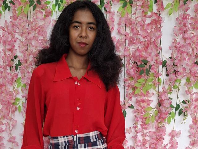 LaeticiaPink - Live sex cam - 24911249