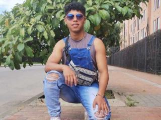 AntonyMoretti - Sexe cam en vivo - 24914025