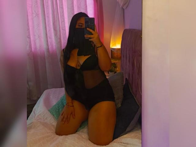 AlanaHalamm - Sexe cam en vivo - 24916225